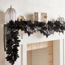 Garland de Halloween SITUMEIZI Black Maple Leaf, 4 m, pacote com 2 Garland de Halloween SITUMEIZI Black Maple Leaf, 4 m, pacote com 2