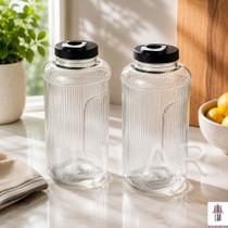Garrafa Água Frisos Geladeira Tampa Higiênica 1,3 Litros Mesa Suco Transparente Visual Sofisticado COR:2un. PRETO
