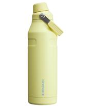 Garrafa de água Stanley IceFlow Fast Flow 1.5L em aço inoxidável isolado Garrafa de água Stanley IceFlow Fast Flow 1.5L em aço inoxidável isolado