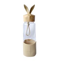 Garrafa de vidro rabbit bottle com capa de silicone e tampa plástica