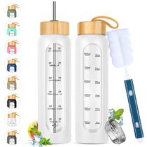 Garrafa de Vidro SipZest 900 ml com Canudo e Capa de Silicone Garrafa de Vidro SipZest 900 ml com Canudo e Capa de Silicone