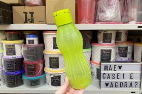 Garrafa Eco Tupper Plus Freezer 750 ml Verde Capim - Tupperware Garrafa Eco Tupper Plus Freezer 750 ml Verde Capim - Tupperware