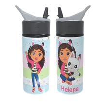 Garrafa Squeeze Personalizada com Nome Mundo Mágico da Gabby - Volta ás Aulas Garrafa Squeeze Personalizada com Nome Mundo Mágico da Gabby - Volta ás Aulas