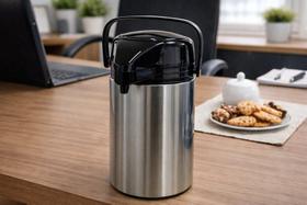 Garrafa Térmica Agua, Cafe e Cha Quentinho 1,9 Litros Inox Garrafa Térmica Agua, Cafe e Cha Quentinho 1,9 Litros Inox