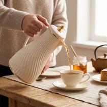 Garrafa Térmica Café e Chá Nude Dourada Mesa Clássica 800ml