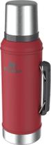 Garrafa termica classic matte red 940ml stanley 8074 Garrafa termica classic matte red 940ml stanley 8074