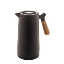 Garrafa Térmica de Plástico com Cabo de Madeira Nórdica Preta 1L Wolff Garrafa Térmica de Plástico com Cabo de Madeira Nórdica Preta 1L Wolff