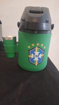 Garrafa Térmica em Inox BigStar 2,5 Lt 24h de água gelada ou quente, encapada c/ borracha removível. Garrafa Térmica em Inox BigStar 2,5 Lt 24h de água gelada ou quente, encapada c/ borracha removível.