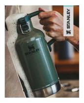 Garrafa Térmica Stanley Growler 1,9l Verde Classic Vacuum Garrafa Térmica Stanley Growler 1,9l Verde Classic Vacuum