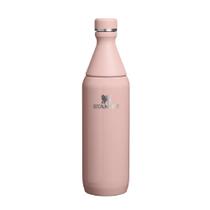 Garrafa térmica stanley slim bottle 591ml em aço inox peach rose 09003-00