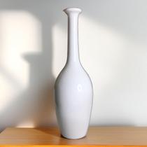 Garrafa Vaso Decorativa em Cerâmica Branca Brilho - Tamanho 26x9cm