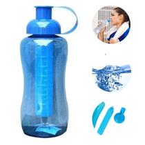 Garrafinha De Água Squeeze Academia Com Tubo De Gelo 600 Ml