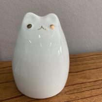 Gato Branco Pequeno em Ceramica