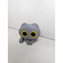 Gato decorativo fofo de olhos grandes em impressão 3d miniatura