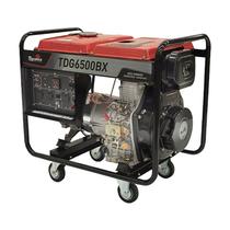Gerador de Energia À Diesel TDG6500BX Toyama Vermelho