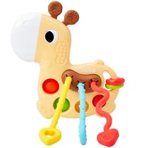 Girafinha de Atividades 100 Atóxica Fitas Texturizadas e PopIts para Bebês Buba