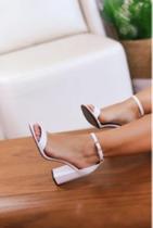 Gisele Salto Grosso Branca Feminina Rafaela Salomão Gisele Salto Grosso Branca Feminina Rafaela Salomão