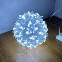 Globo Com 50 Lampadas Pisca Pisca Luz De Led Flor De Tomada Tam. Pequeno Cor:Branco