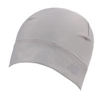 Gorro New Balance Leve para Corrida e Esportivo Tipo Skullcap Cinza Gorro New Balance Leve para Corrida e Esportivo Tipo Skullcap Cinza