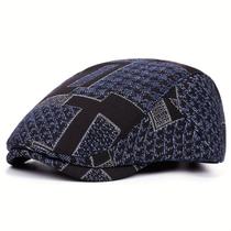 Gorro Retrô Xadrez Geométrico - Design em Contraste Preto e Branco, Gorro Retrô Xadrez Geométrico - Design em Contraste Preto e Branco,