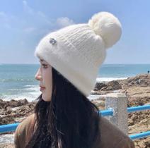 Gorro Touca de Inverno Grossa Feminino Forrada Lã Quentinha Trico Simbolo Letra R