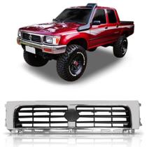 Grade Central Hilux 4x2 1992 1993 1994 1995 Até 2001 Cromada Grade Central Hilux 4x2 1992 1993 1994 1995 Até 2001 Cromada