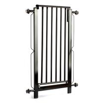 Grade de Proteção Grade Master para Pets e Bebês em Aço 66cm a 70cm Ajustável por Pressão Uso em Porta e Escada Grade de Proteção Grade Master para Pets e Bebês em Aço 66cm a 70cm Ajustável por Pressão Uso em Porta e Escada