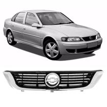 Grade Dianteira Vectra 1997 a 2005 com Emblema e Moldura Cromada Grade Dianteira Vectra 1997 a 2005 com Emblema e Moldura Cromada