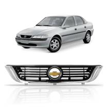 Grade Dianteira Vectra C/friso 01 02 03 04 + Emblema Dourado Grade Dianteira Vectra C/friso 01 02 03 04 + Emblema Dourado