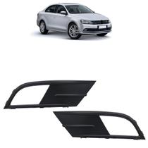 Grade Farol de Milha Auxiliar Jetta 2015 A 2018 Com Furo
