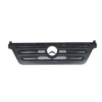 Grade frontal MB Axor (modelo antigo) Grade frontal MB Axor (modelo antigo)