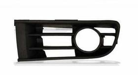 Grade Para-choque Lado Esquerdo Com Furo Para Farol Milha Polo kombi 105171