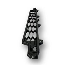 Grade Para-choque Volvo Vm 2014 Superior Preta