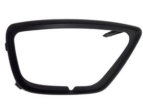 Grade Tela Parachoque Farol Auxiliar Lado Dir Focus 04/08 2M5119952BEYYG