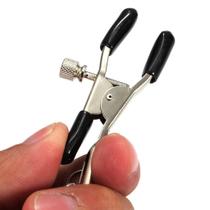 Grampo de Metal para Mamilos com Presilhas Ajustáveis Grampo de Metal para Mamilos com Presilhas Ajustáveis