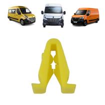 Grampo inferior grade dianteira renault master 2014 a 2025