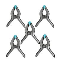 Grampo Multiuso com Mola 100mm Preto Resistente Prático Ideal para Fixação Marcenaria Artesanato e Uso Diário Grampo Multiuso com Mola 100mm Preto Resistente Prático Ideal para Fixação Marcenaria Artesanato e Uso Diário