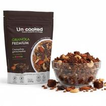 Granola UNCOOKED Castanhas Germinadas c/ Brawnie 250g Granola UNCOOKED Castanhas Germinadas c/ Brawnie 250g