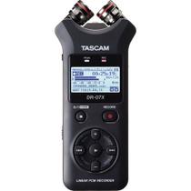 Gravador áudio portátil tascam dr-07x c/ microfone ajustável