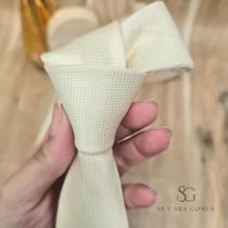 Gravata champanhe tecido trabalhado quadradinho Gravata champanhe tecido trabalhado quadradinho