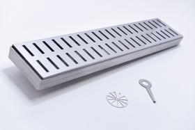 Grelha Linear Perfurada 1 M X 10 Cm Saída Central Inox 304