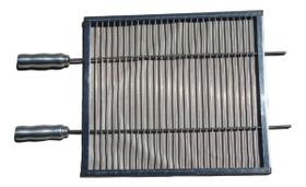 Grelha Uruguaia Aramada Em Inox 40x45cm barra redonda PLENITUDE Grelha Uruguaia Aramada Em Inox 40x45cm barra redonda PLENITUDE