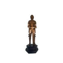 Guerreiro medieval em resina com base 38cm - gold