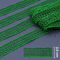 Guipir Entremeio 2,50 cm Verde Bandeira Ref. 432792 13,7 Metros - Círculo Guipir Entremeio 2,50 cm Verde Bandeira Ref. 432792 13,7 Metros - Círculo