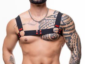 Harness Elástico Preto com Argolas e Detalhes em Vermelho