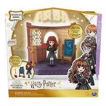 Harry Potter Magical Mini's Classroom Playset (Encantos)