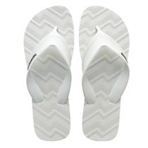 Havaianas Track Waves