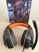 Headset Gamer Kapbom KA9008 com Microfone Ajustável LED e Conexão P2USB