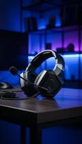 Headset Gamer Over-Ear 50mm com Microfone e LED Headset Gamer Over-Ear 50mm com Microfone e LED