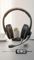 Headset USB Com Microfone Ajustável e Controle Headset USB Com Microfone Ajustável e Controle